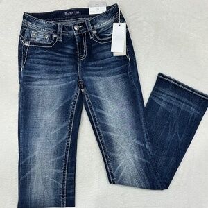 NEW Miss Me Women’s Medium Wash Mid-Rise Bootcut Jeans
